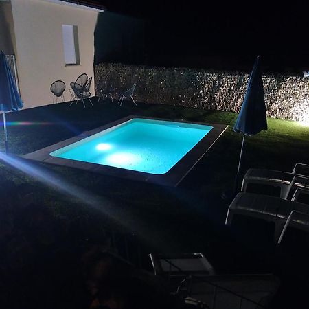 Gite D&D Avec Piscine Privative Martel Luaran gambar