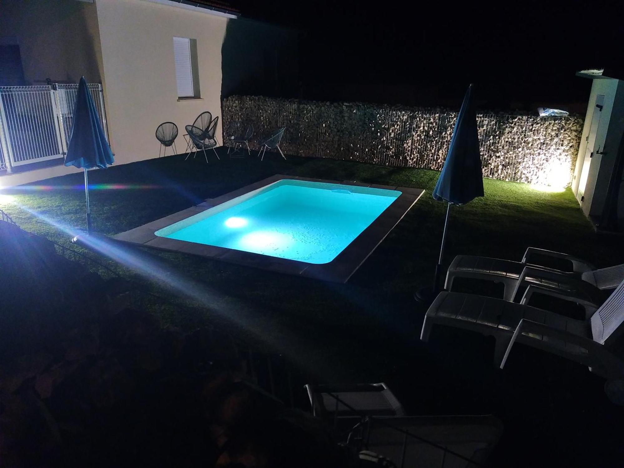 Gite D&D Avec Piscine Privative Martel Luaran gambar